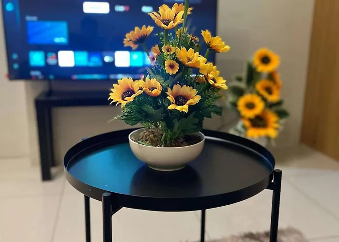 Hotel Staycation Near Mall Of 5*