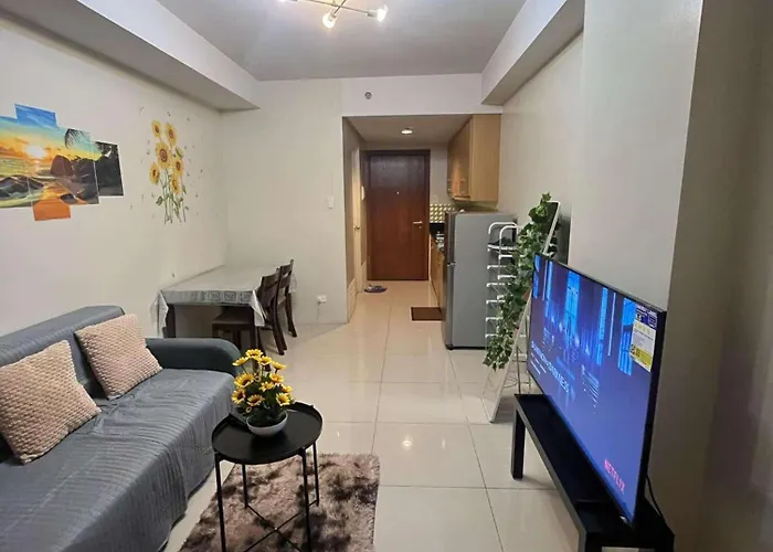Hotel Staycation Near Mall Of